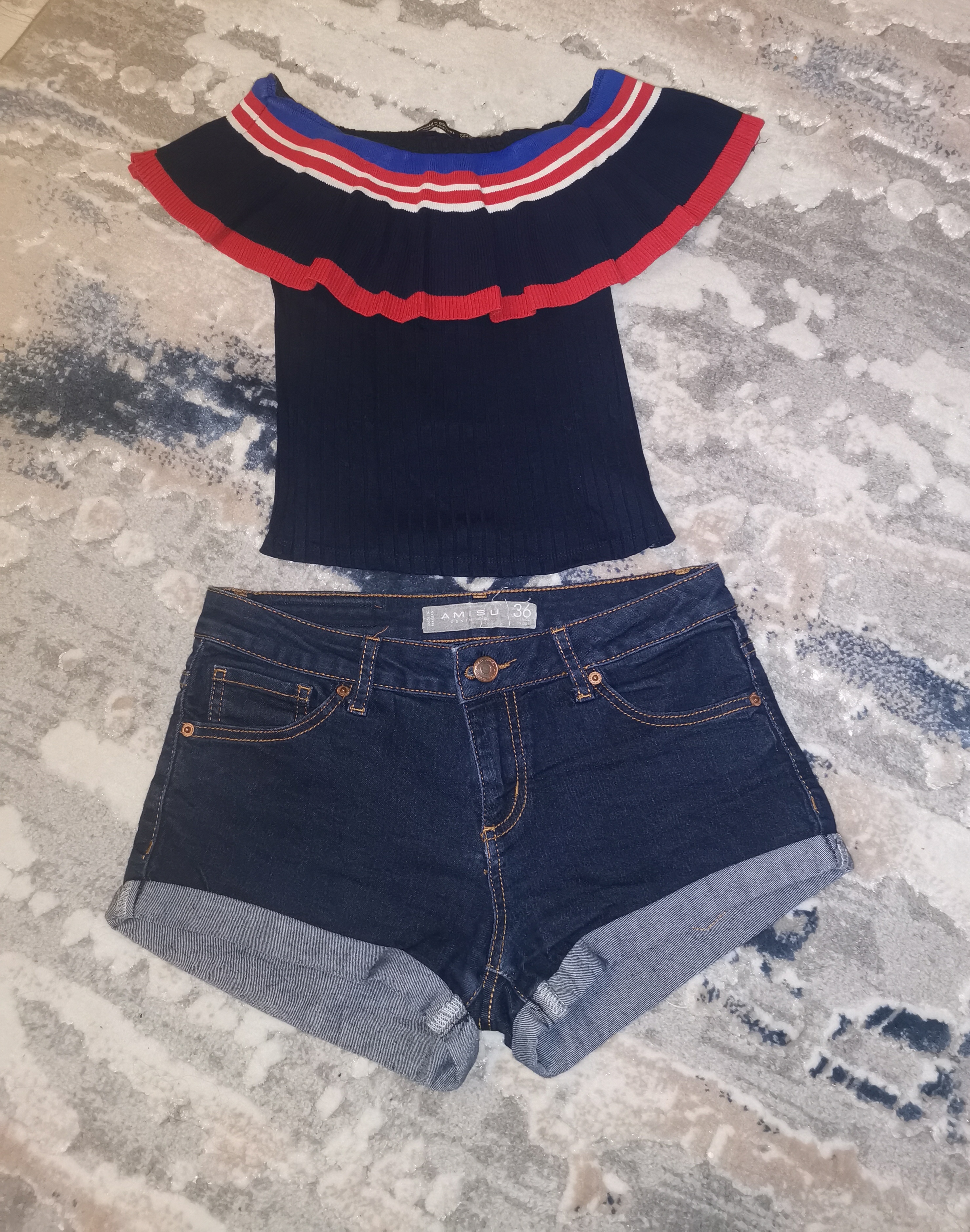 forgetful Miserable wipe out Bluzița de vară Bershka XS, Pantaloni scurți Amisu 36 - produs Folosit - HaineOnline.ro - Vinzi și cumperi haine noi & folosite forgetful Miserable wipe out Bluzița de vară Bershka XS, Pantaloni scurți Amisu 36 - produs Folosit - HaineOnline.ro - Vinzi și cumperi haine noi & folosite